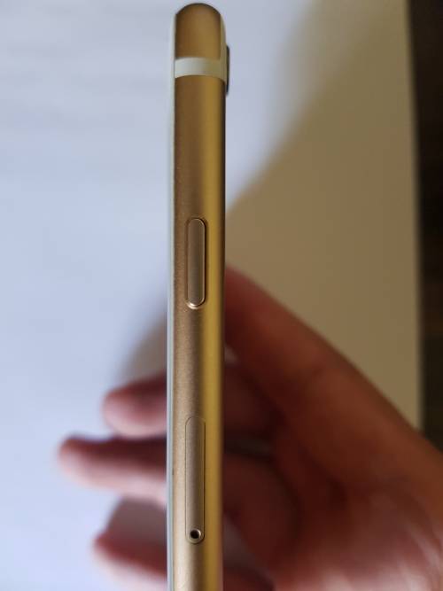 Apple iPhone 6s Gold 64gb *FREE AIRTIME* *Excellent condition*